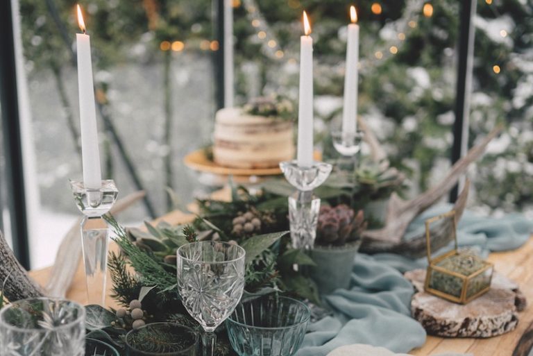 Winter wedding decoration ideas and details